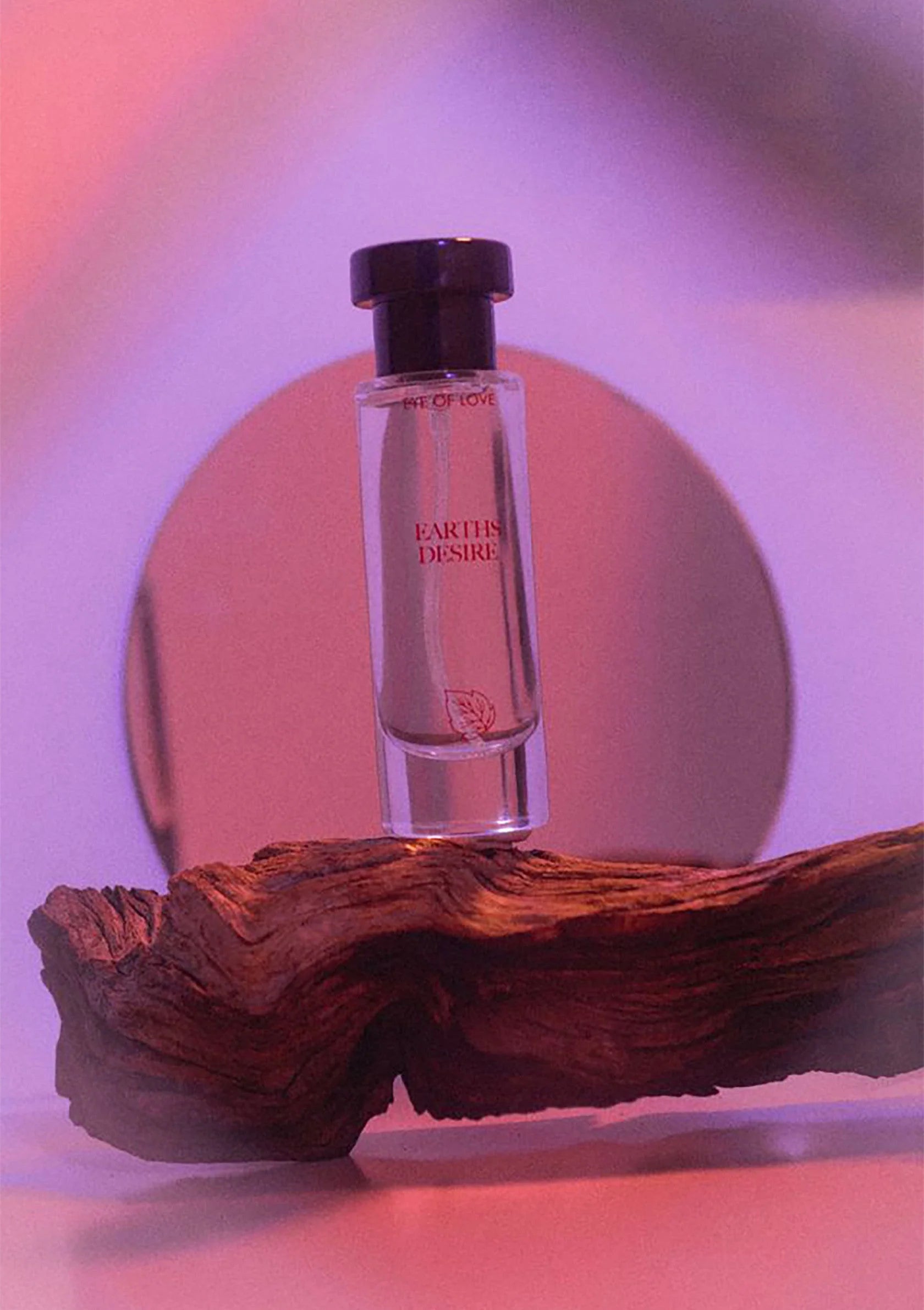 Eye of Love | Bloom – Feromonihajuvesi Attract Her – 10 ml & 30 ml (Earth’s Desire & Blue Ember)