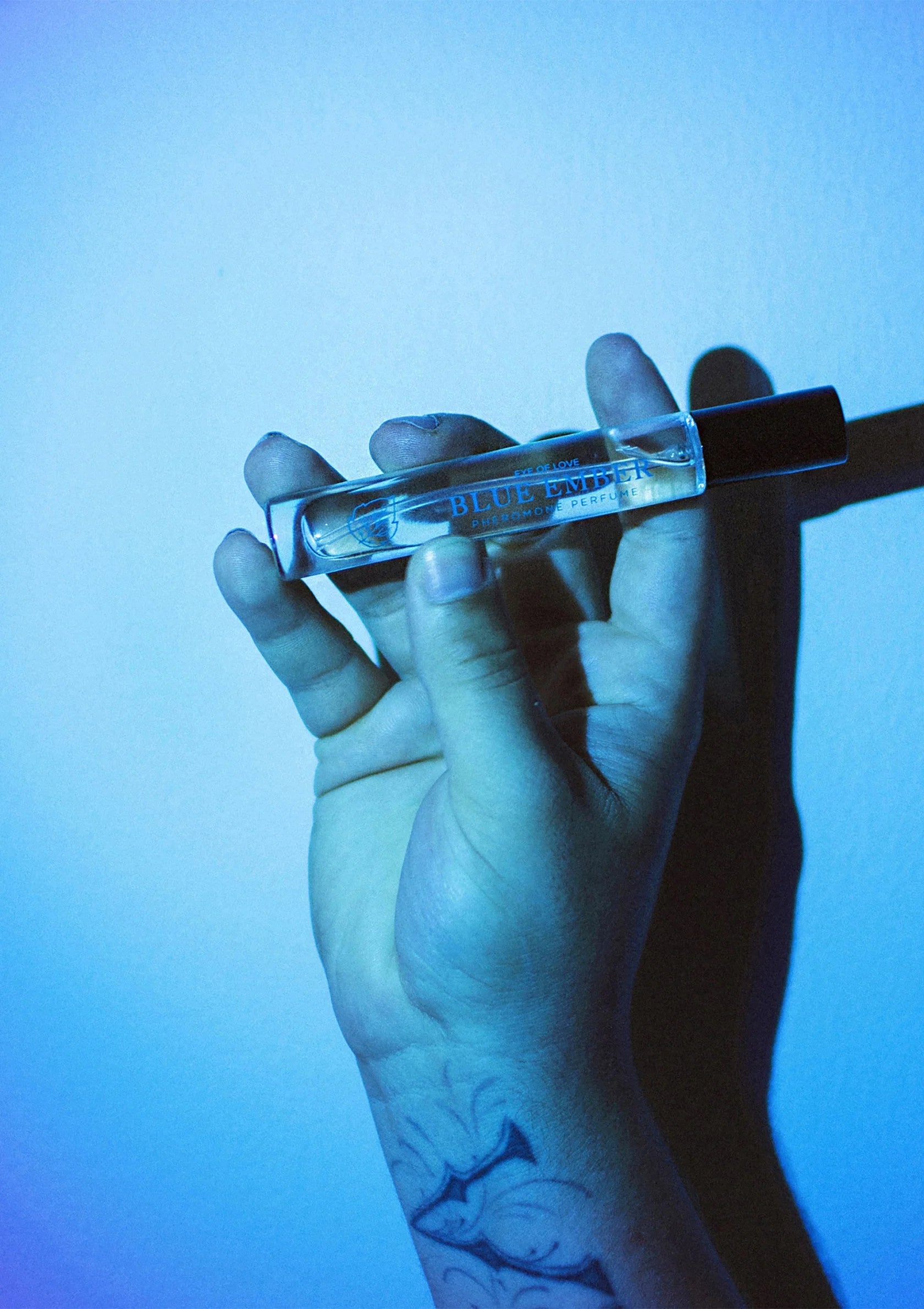 EYE OF LOVE | Bloom Pheromone Cologne Attract Her – Blue Ember – 10 ml / 30 ml