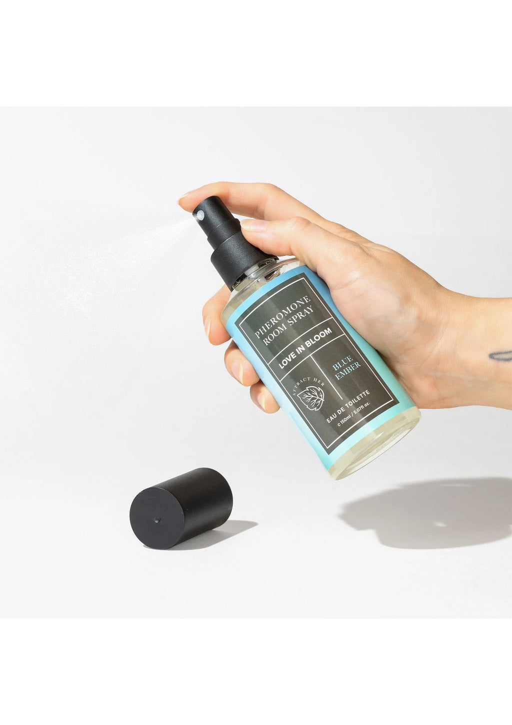 Eye of Love | Bloom – Feromonihuonesuihke Attract Her 150 ml (Earth’s Desire & Blue Ember)